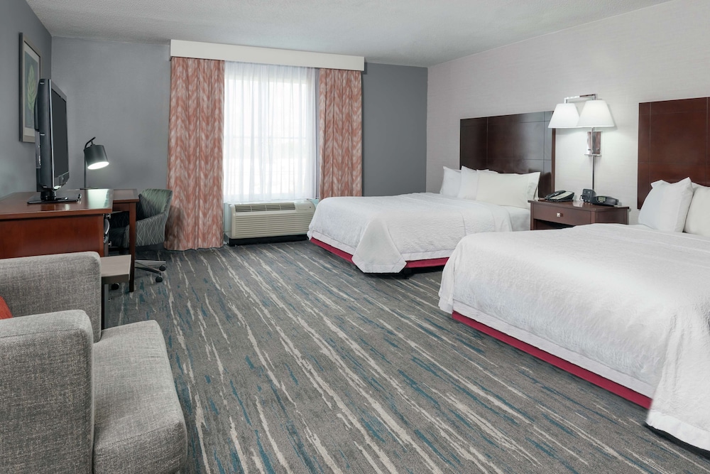 Hampton Inn & Suites Orlando Airport @ Gateway Village — Hotel rooms in Orlando, Florida