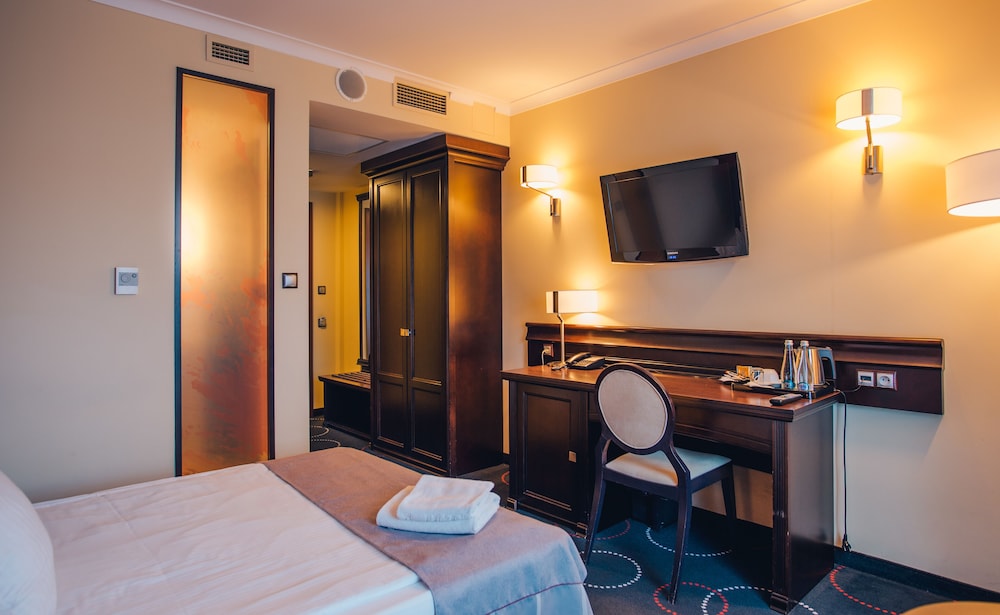 Hotel Admiral — Hotel rooms in Gdansk, Pomeranian