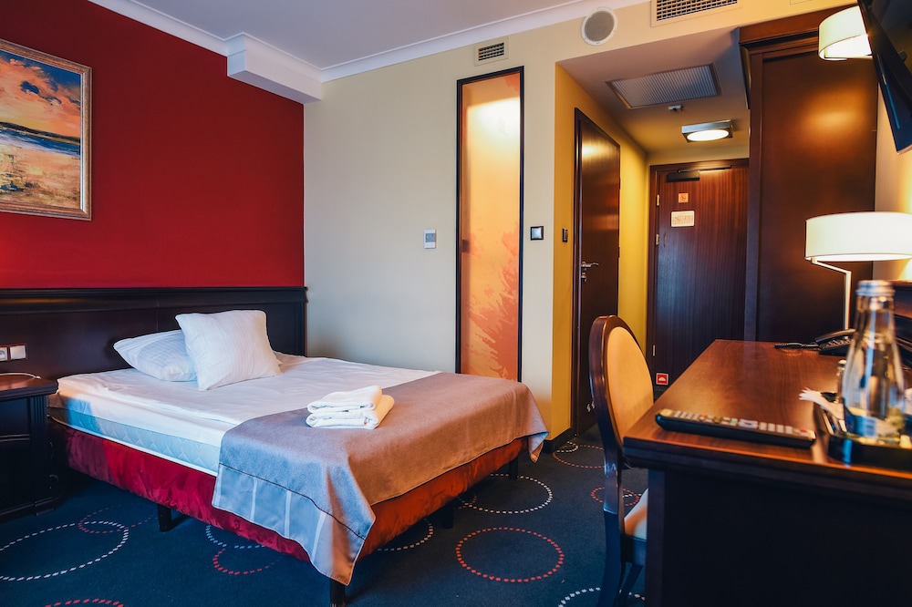 Hotel Admiral — Hotel rooms in Gdansk, Pomeranian