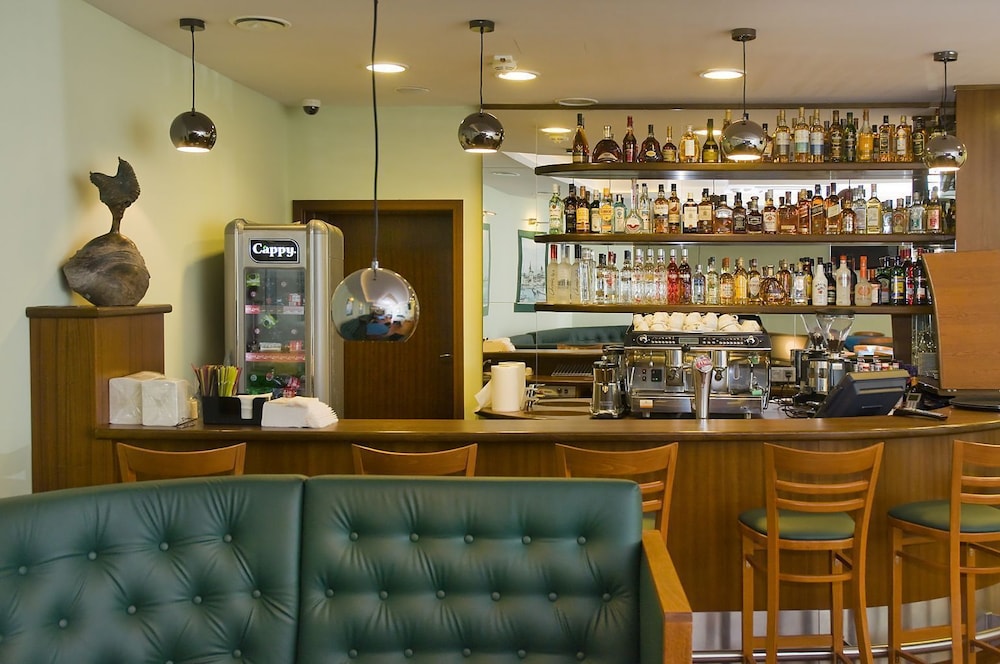 Hotel Admiral — Restaurant & bars in Gdansk, Pomeranian