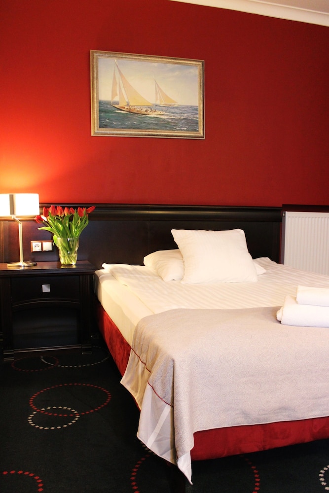 Hotel Admiral — Hotel rooms in Gdansk, Pomeranian