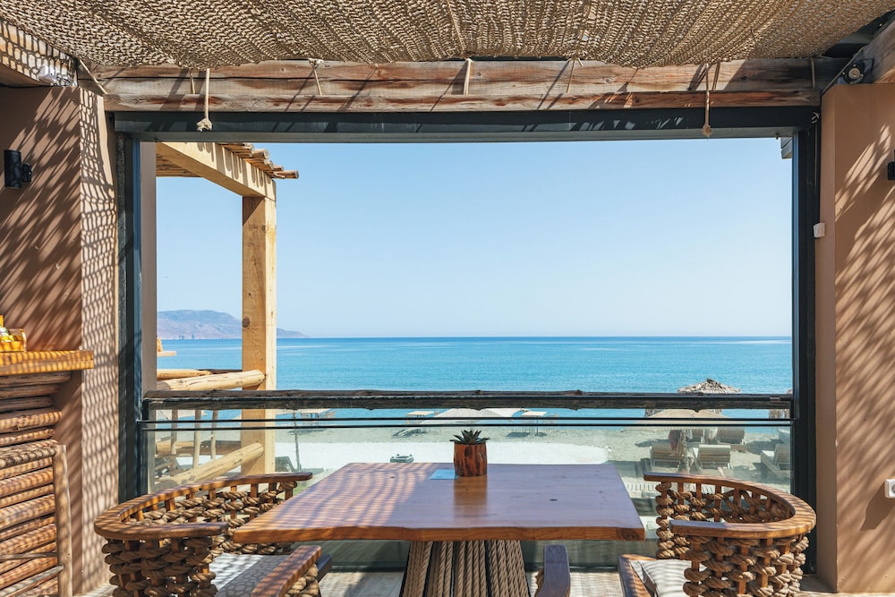 Kimpton La Mer Crete by IHG — Restaurant & bars in Georgioupolis