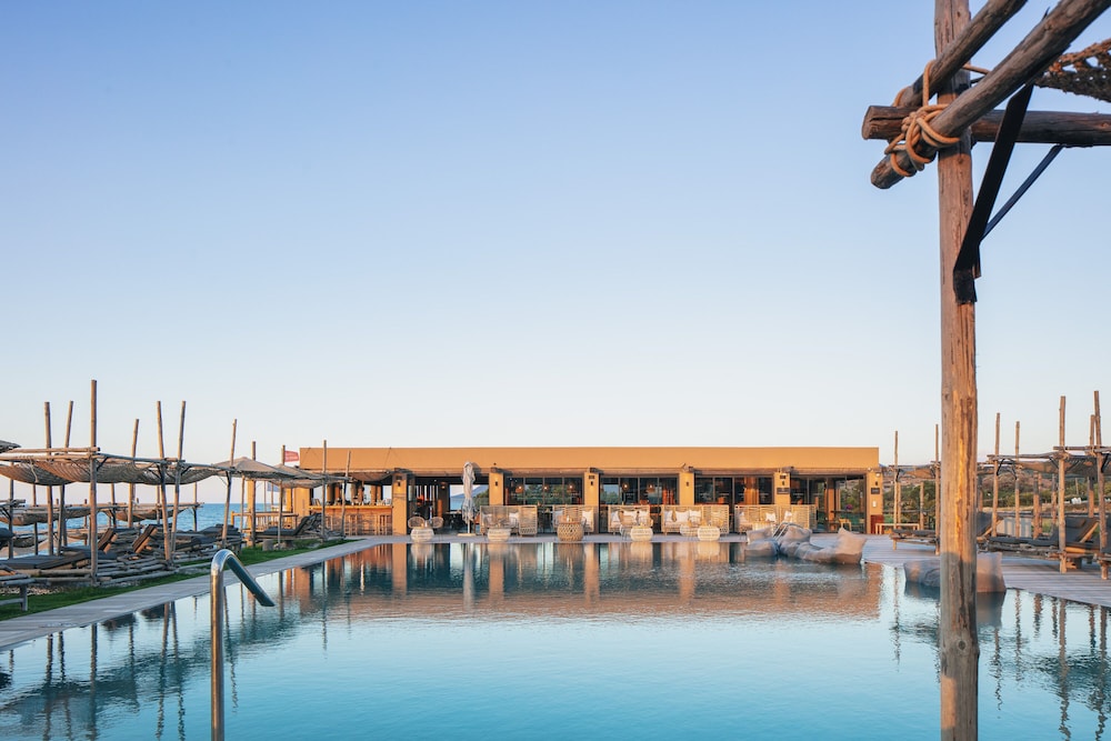 Kimpton La Mer Crete by IHG — Swimming pool in Georgioupolis