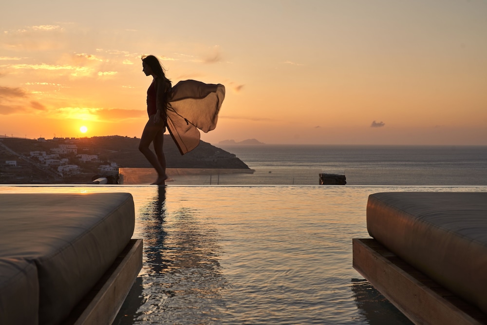 Mykonos Bliss - Cozy Suites, Adults Only Hotel — Swimming pool in Elia, South Aegean