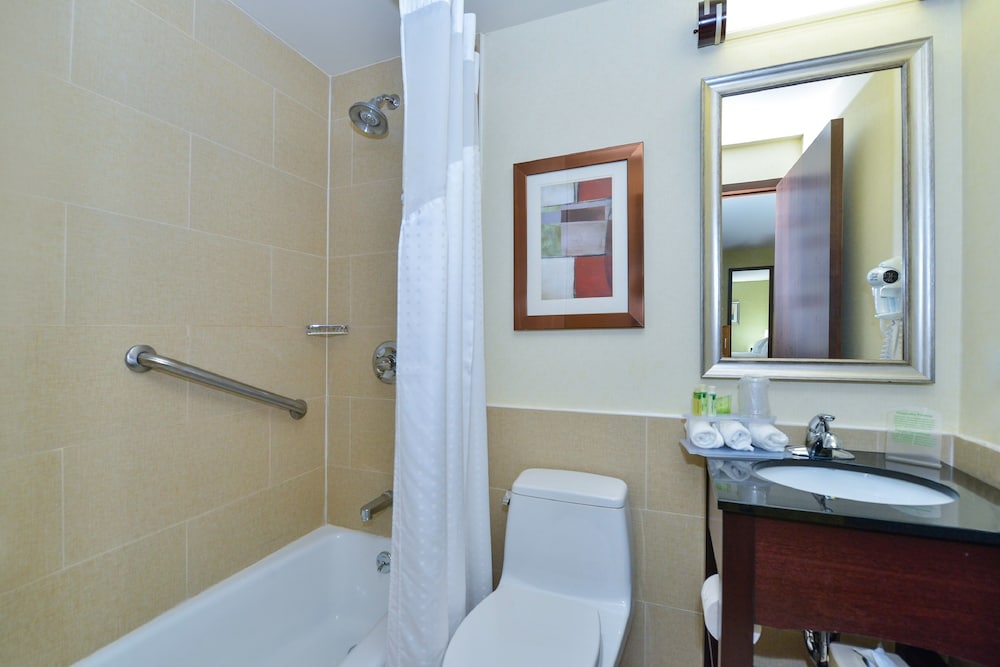 Holiday Inn Express New York - Manhattan West Side by IHG — Hotel rooms in New York City, New York State