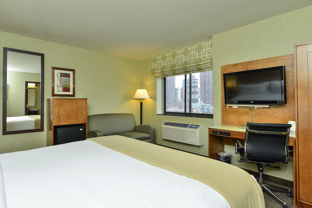 Holiday Inn Express New York - Manhattan West Side by IHG — Hotel rooms in New York City, New York State