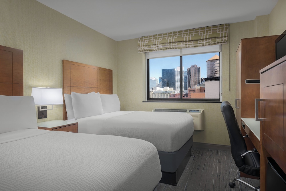 Holiday Inn Express New York - Manhattan West Side by IHG — Hotel rooms in New York City, New York State