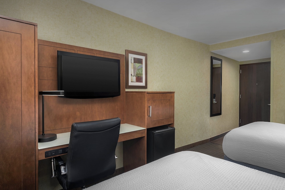 Holiday Inn Express New York - Manhattan West Side by IHG — Hotel rooms in New York City, New York State