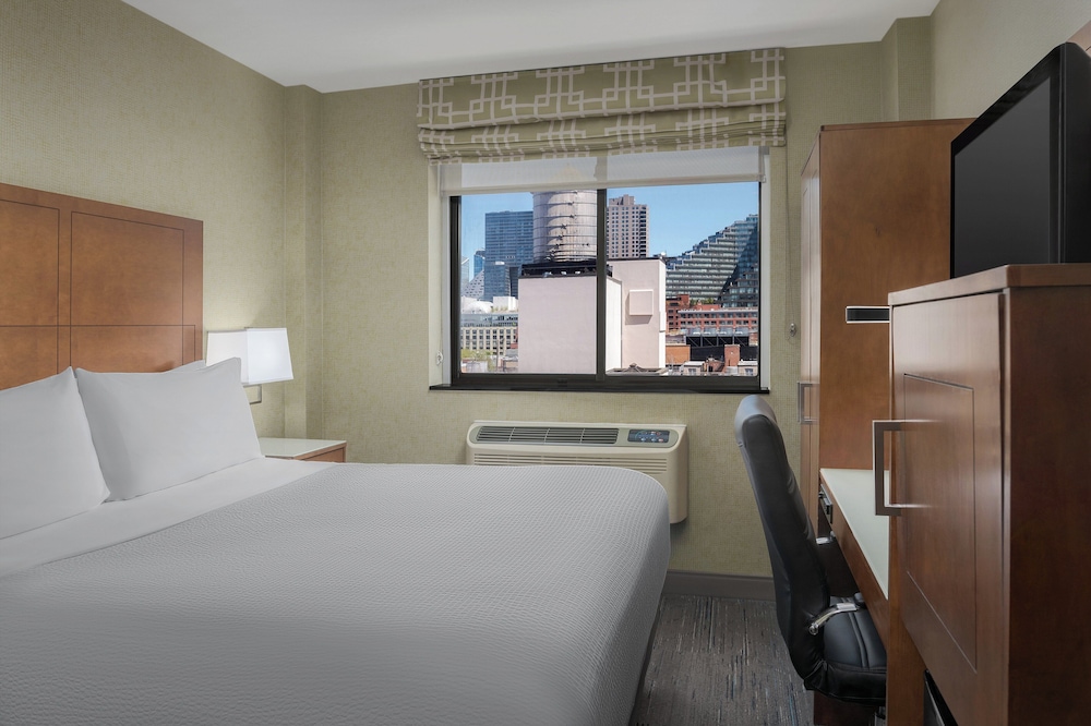 Holiday Inn Express New York - Manhattan West Side by IHG — Hotel rooms in New York City, New York State