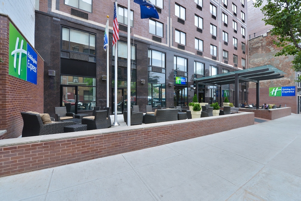Holiday Inn Express New York - Manhattan West Side by IHG — Main photo in New York City, New York State