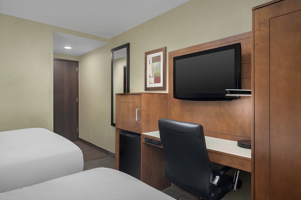 Holiday Inn Express New York - Manhattan West Side by IHG — Hotel rooms in New York City, New York State