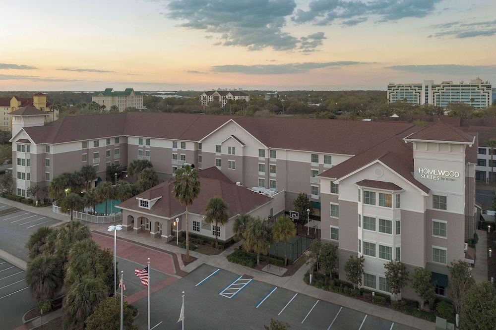 Homewood Suites by Hilton Orlando Airport — Hotel building in Orlando, Florida