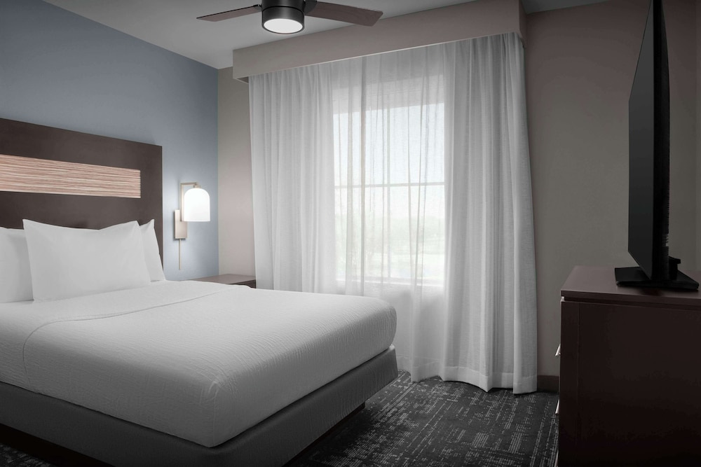 Homewood Suites by Hilton Orlando Airport — Hotel rooms in Orlando, Florida