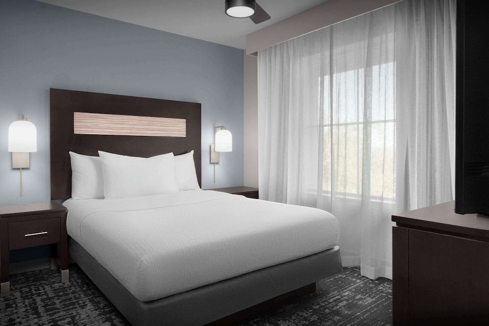 Homewood Suites by Hilton Orlando Airport — Hotel rooms in Orlando, Florida