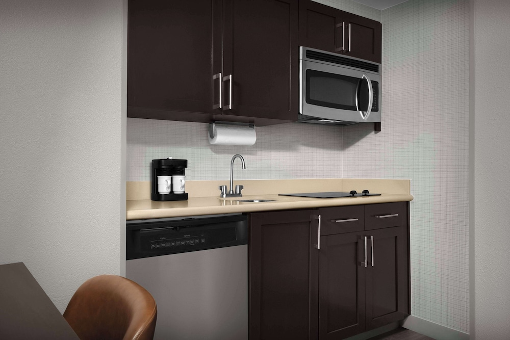 Homewood Suites by Hilton Orlando Airport — Hotel rooms in Orlando, Florida
