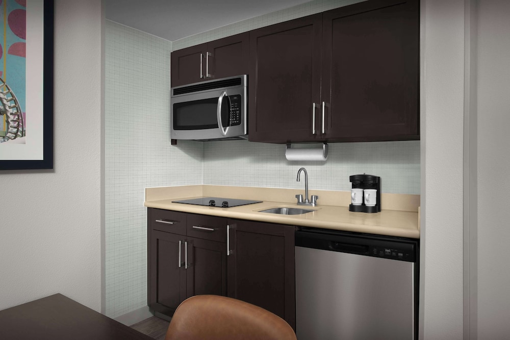 Homewood Suites by Hilton Orlando Airport — Hotel rooms in Orlando, Florida