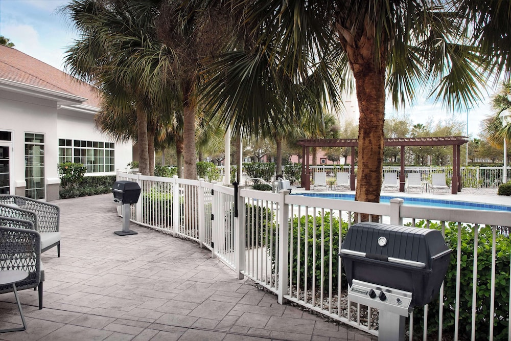 Homewood Suites by Hilton Orlando Airport — Swimming pool in Orlando, Florida