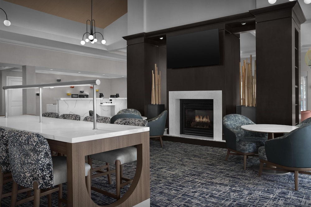 Homewood Suites by Hilton Orlando Airport — Restaurant & bars in Orlando, Florida