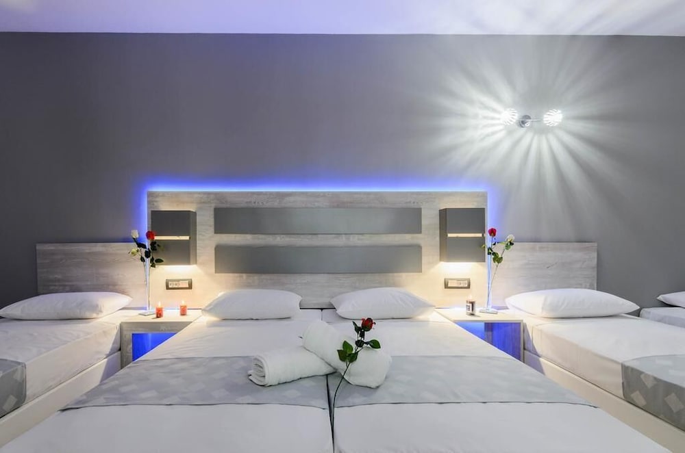 Aeon Hotel — Hotel rooms in Laganas, Ionian Islands