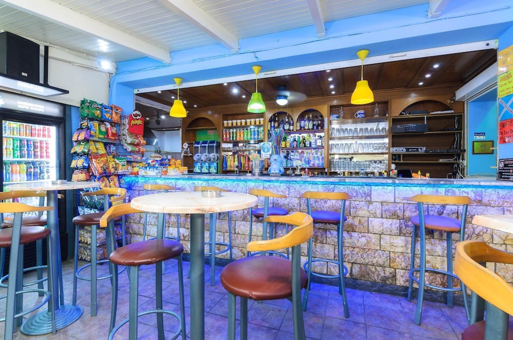 Aeon Hotel — Restaurant & bars in Laganas, Ionian Islands