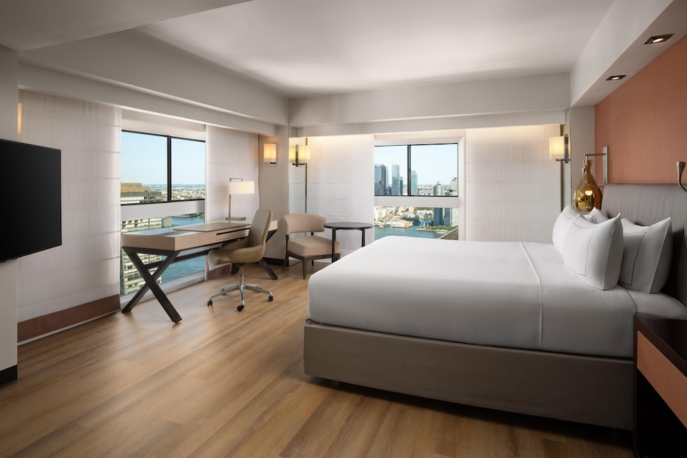 Millennium Hilton New York One UN Plaza — Hotel rooms in New York City, New York State