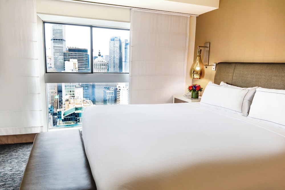 Millennium Hilton New York One UN Plaza — Hotel rooms in New York City, New York State