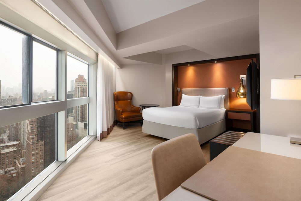 Millennium Hilton New York One UN Plaza — Hotel rooms in New York City, New York State