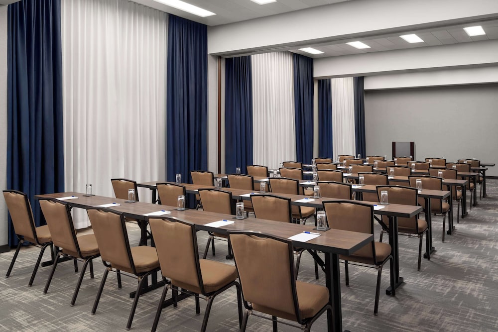 Millennium Hilton New York One UN Plaza — Hotel building in New York City, New York State