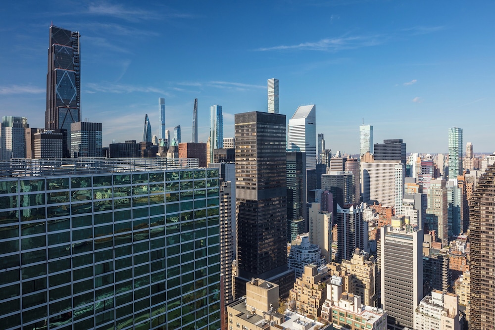 Millennium Hilton New York One UN Plaza — Attractions in the area in New York City, New York State