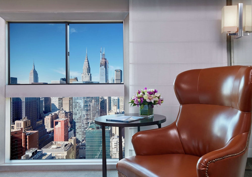 Millennium Hilton New York One UN Plaza — Hotel rooms in New York City, New York State