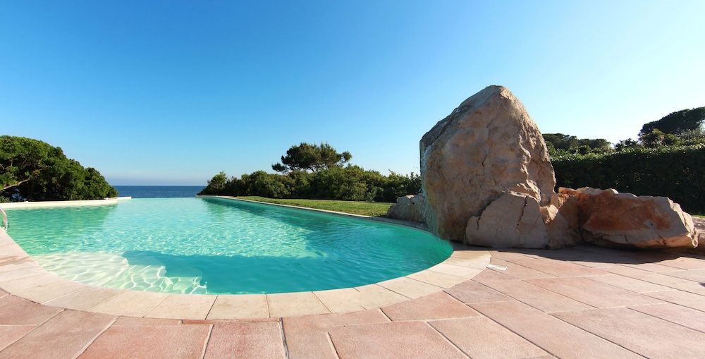 Hotel Punta Negra — Swimming pool in Alghero, Sardinia