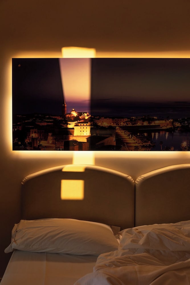 Hotel Punta Negra — Hotel rooms in Alghero, Sardinia