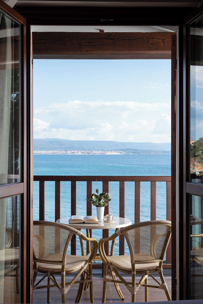 Hotel Punta Negra — Hotel rooms in Alghero, Sardinia