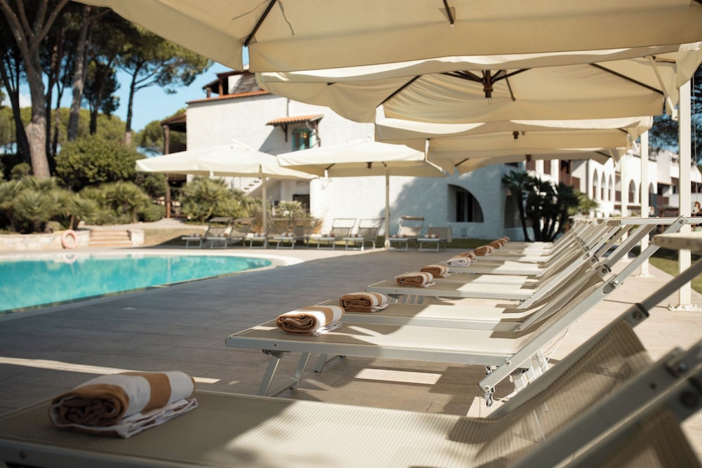 Hotel Punta Negra — Swimming pool in Alghero, Sardinia