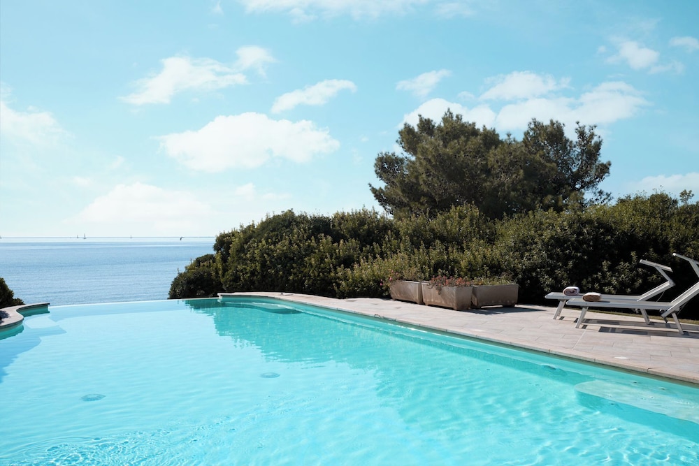Hotel Punta Negra — Swimming pool in Alghero, Sardinia