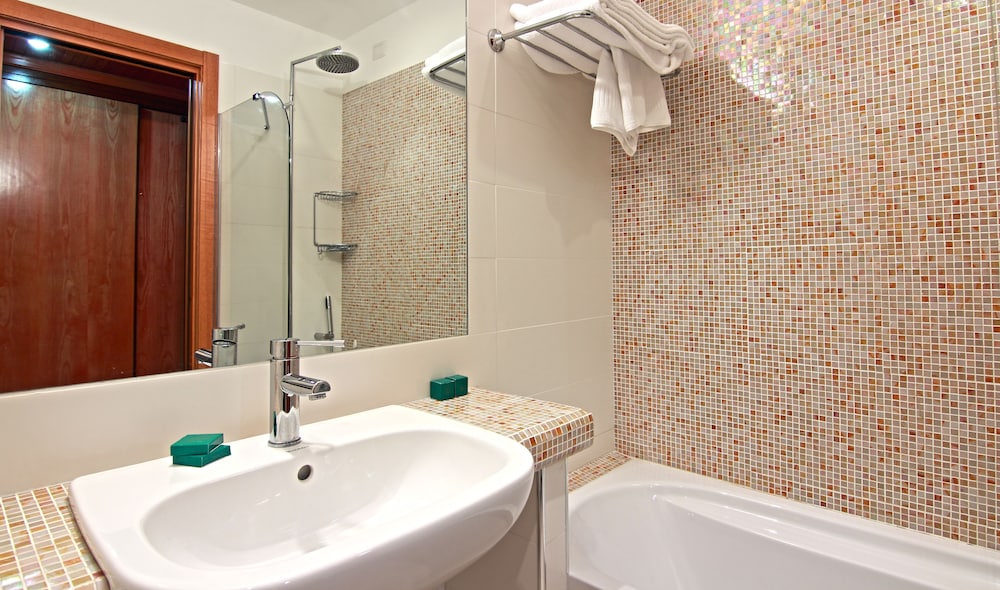 Hotel Punta Negra — Hotel rooms in Alghero, Sardinia