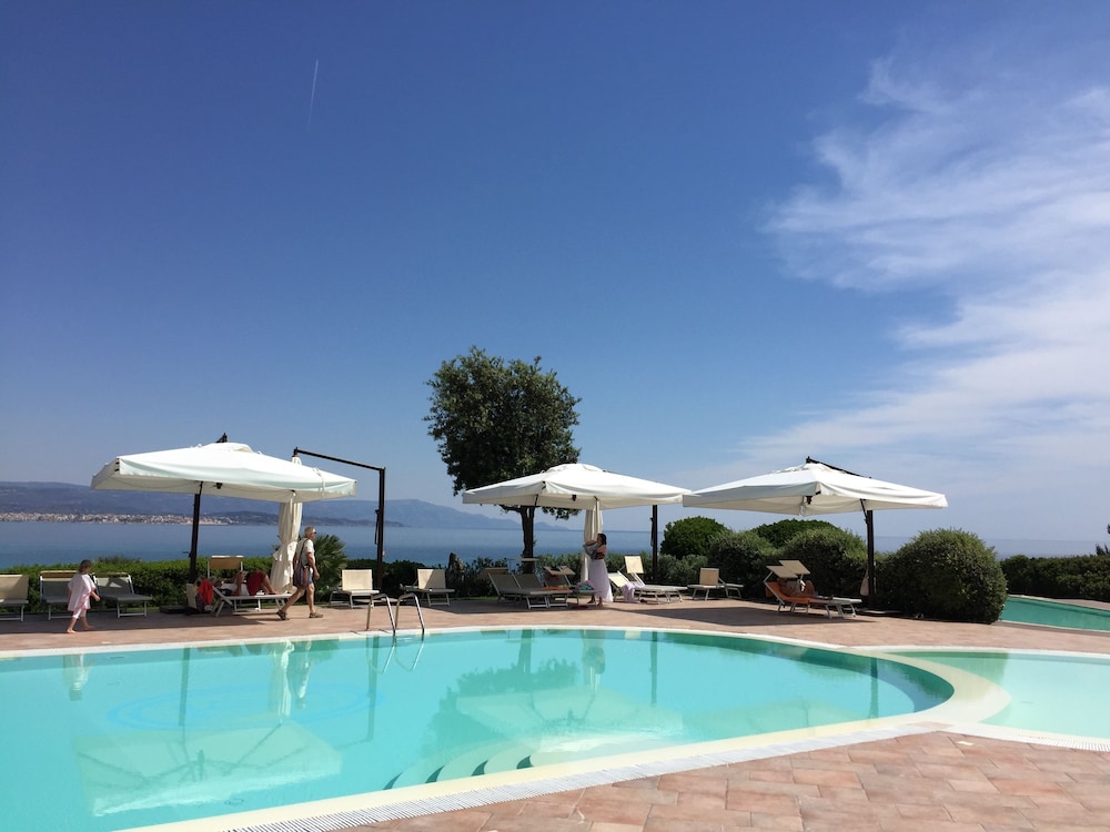 Hotel Punta Negra — Swimming pool in Alghero, Sardinia