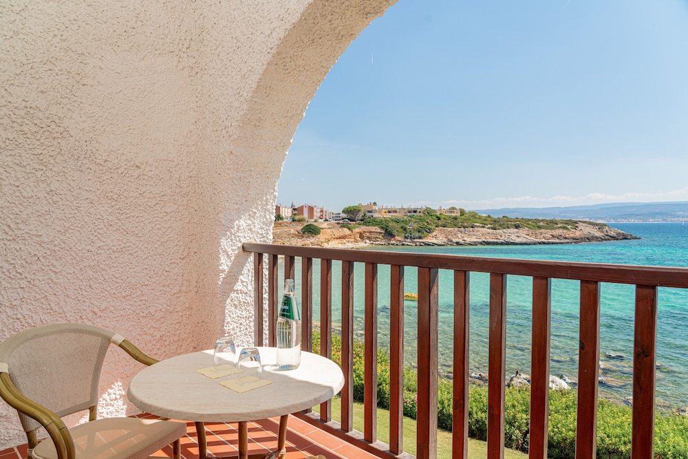 Hotel Punta Negra — Hotel rooms in Alghero, Sardinia