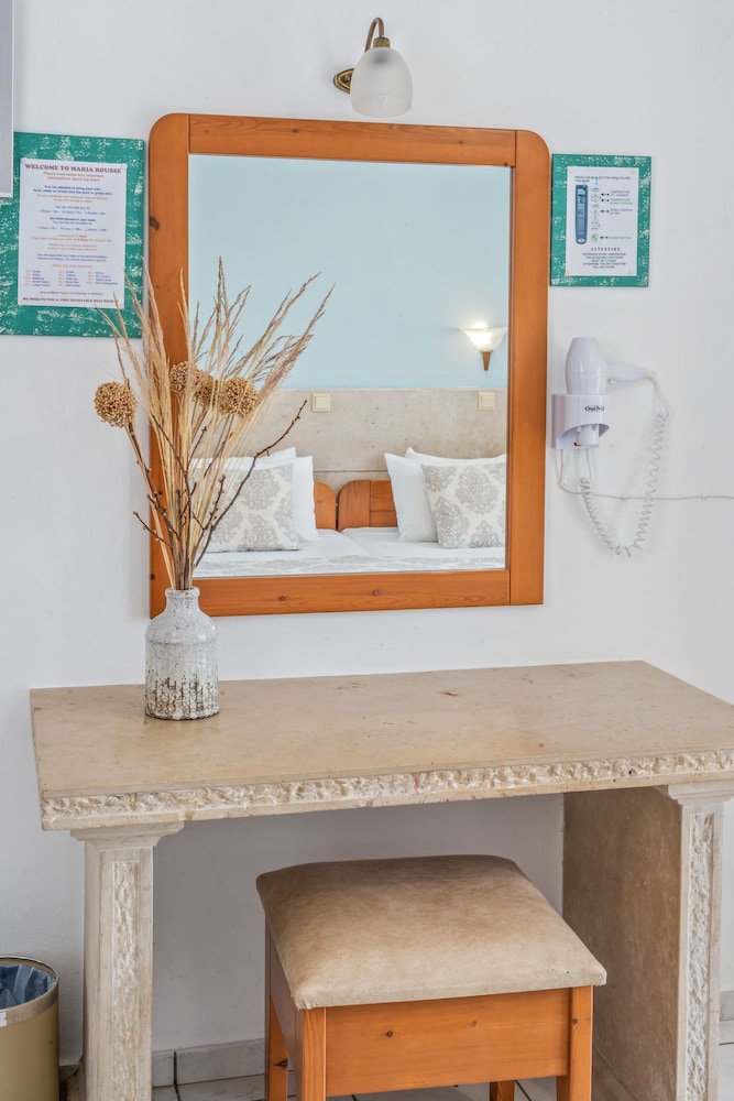Maria Rousse — Hotel rooms in Malia