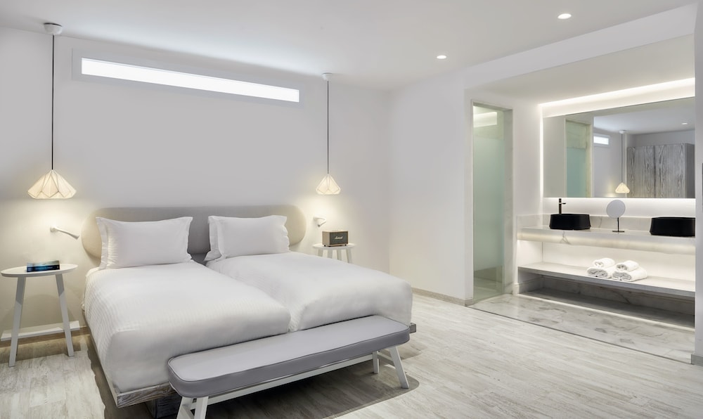 Mykonos Riviera Hotel & Spa a member of Small Luxury Hotels of the World — Hotel rooms in Tourlos, South Aegean