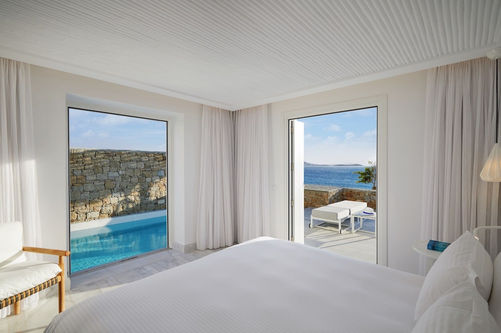 Mykonos Riviera Hotel & Spa a member of Small Luxury Hotels of the World — Hotel rooms in Tourlos, South Aegean
