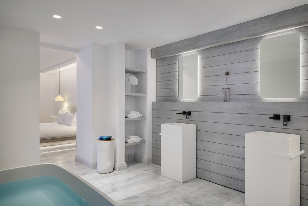 Mykonos Riviera Hotel & Spa a member of Small Luxury Hotels of the World — Hotel rooms in Tourlos, South Aegean