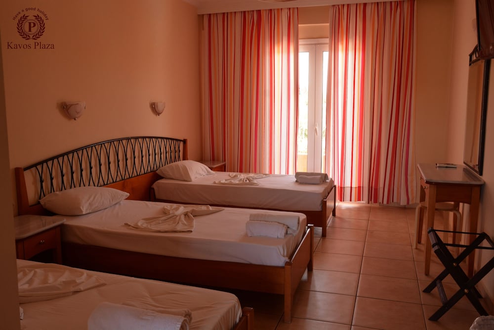 Kavos Plaza Hotel — Hotel rooms in Lefkimmi (Corfu), Ionian Islands
