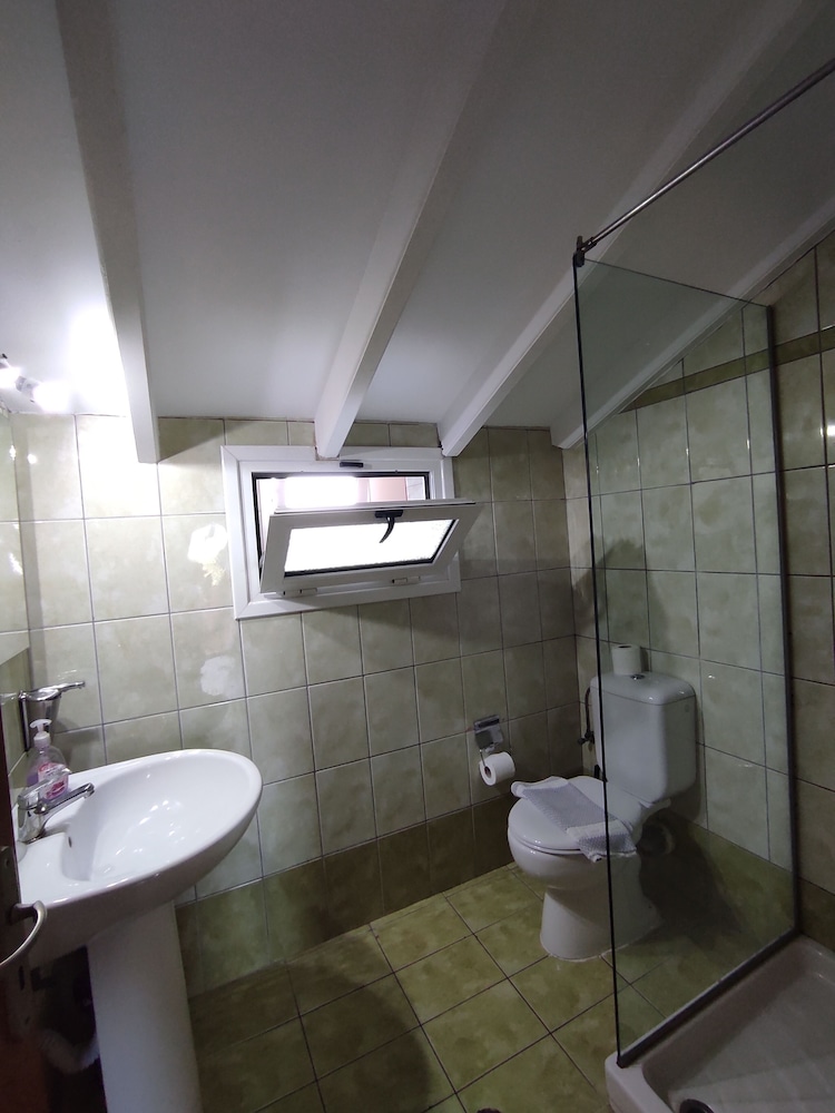 Kavos Plaza Hotel — Hotel rooms in Lefkimmi (Corfu), Ionian Islands
