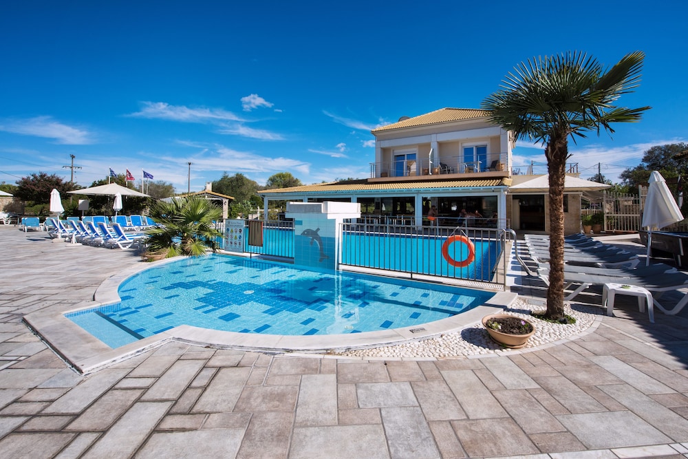 Kavos Plaza Hotel — Swimming pool in Lefkimmi (Corfu), Ionian Islands