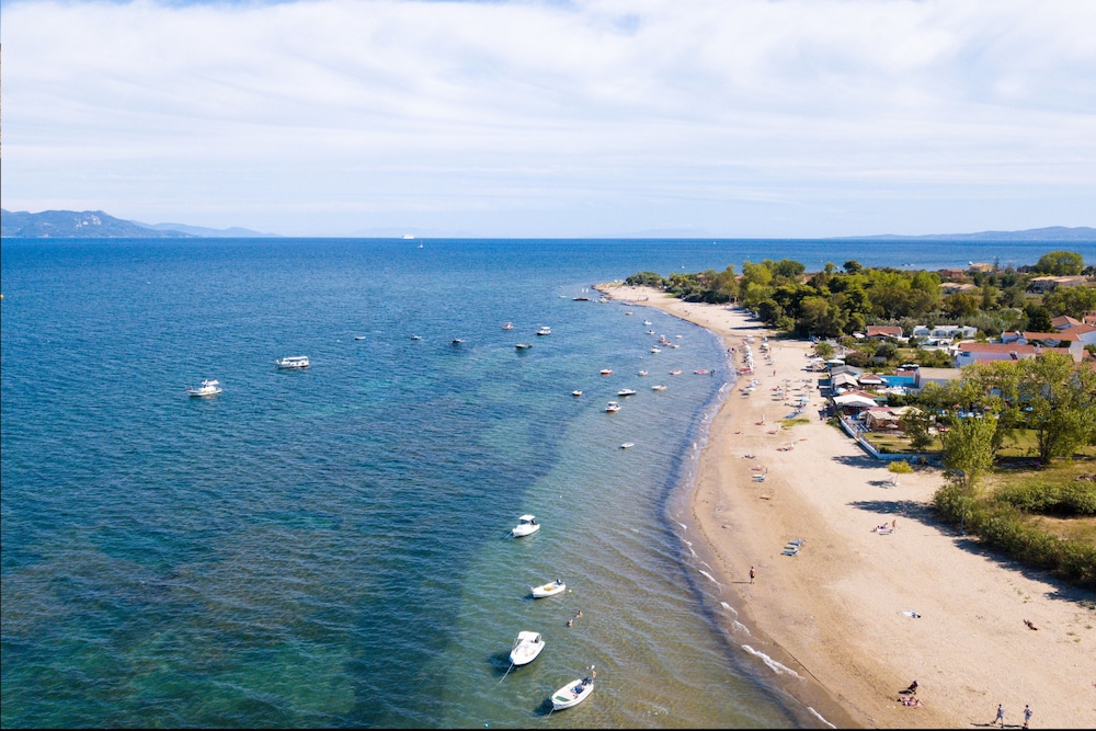 Kavos Plaza Hotel — Beach in Lefkimmi (Corfu), Ionian Islands