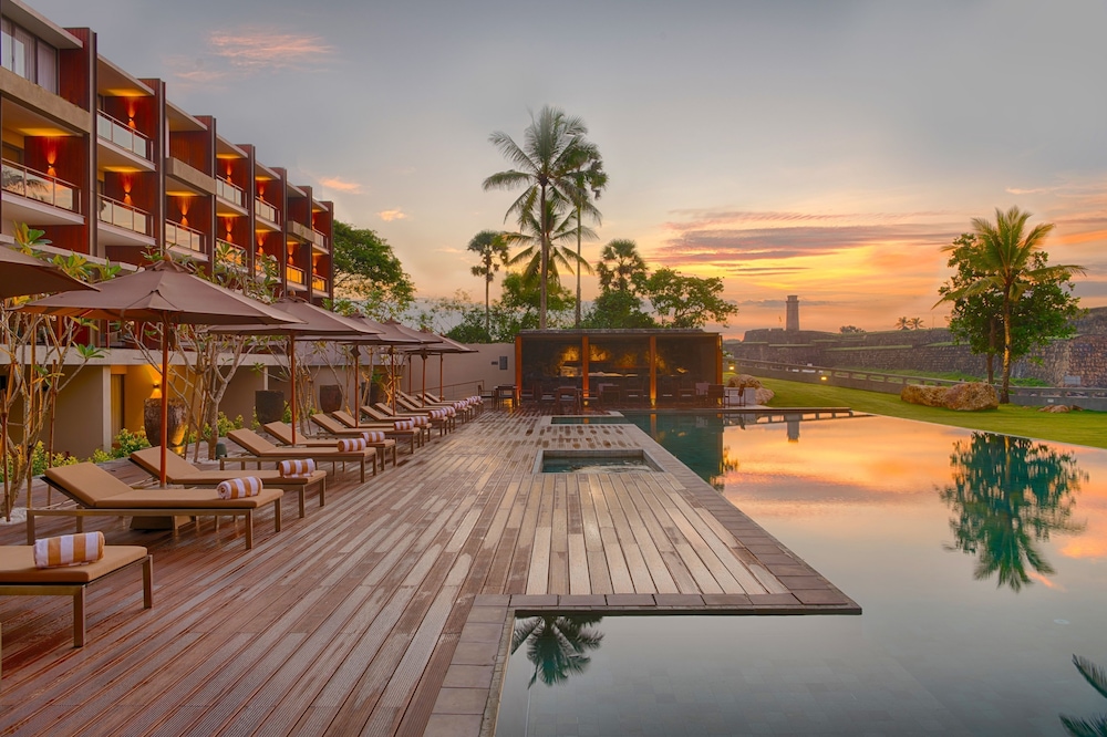 Le Grand Galle — Swimming pool in Galle, Southern Province
