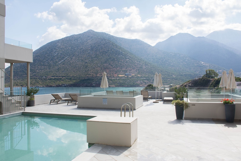 Bali Diamond Adults Only - by Checkin — Swimming pool in Bali