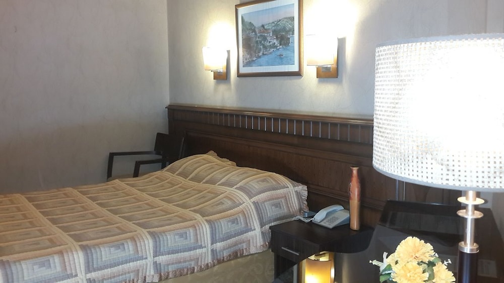 Kleopatra İkiz Otel — Hotel rooms in Alanya