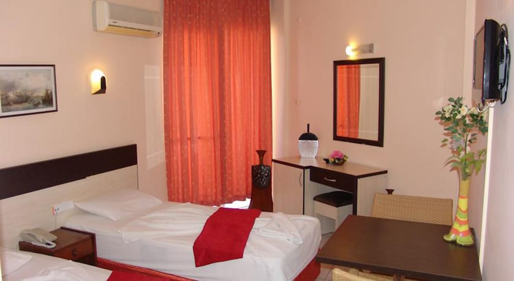 Kleopatra İkiz Otel — Hotel rooms in Alanya